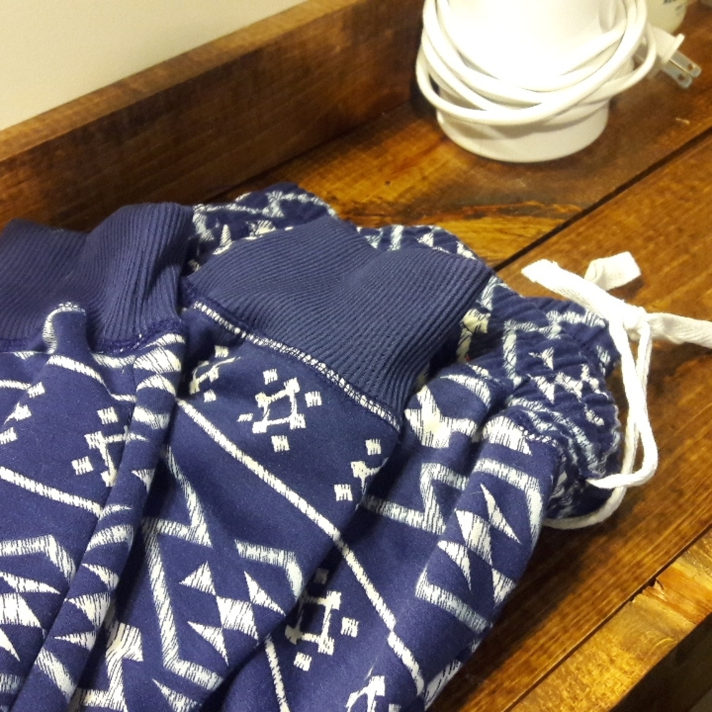 MAKE OFFER-- LulaRoe Jax - Picture 3 of 5